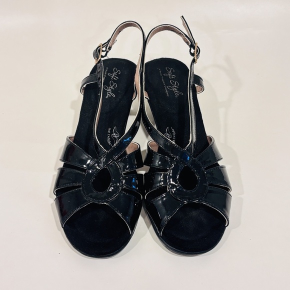 HUSH PUPPIES Black sandals - Picture 2 of 8